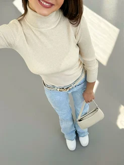 Теплая водолазка в рубчик