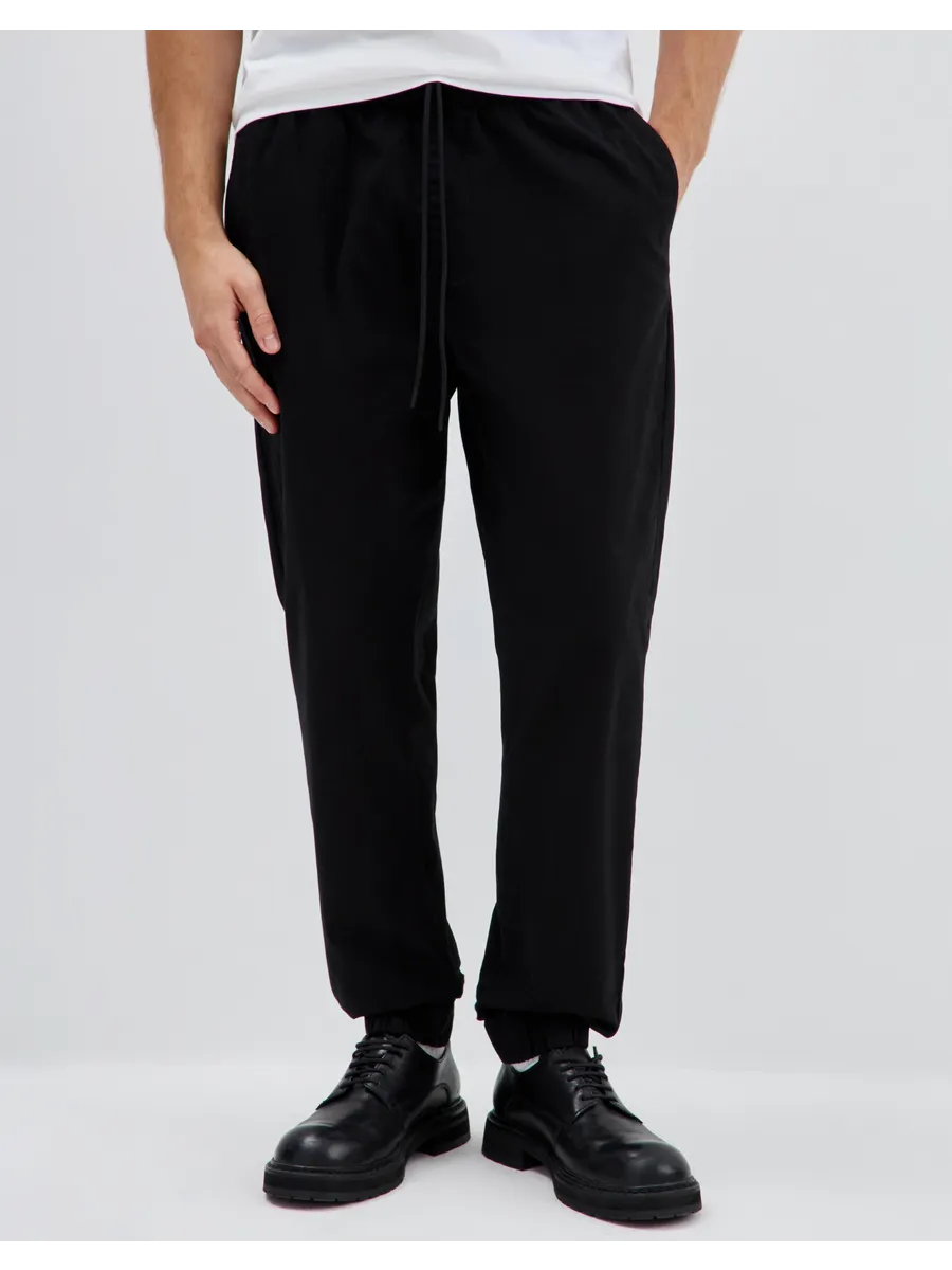 Чёрные джинсы джоггеры (Jogger)