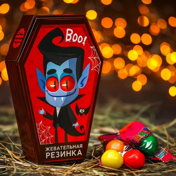 Жевательная резинка «Дракула» на Хэллоуин