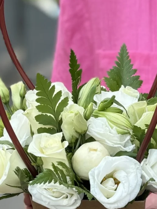 ROZA4U Композиция из живых цветов в сумочке, вариант, фото 5