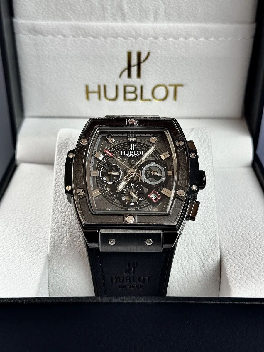 Кварцевые наручные часы Hublot