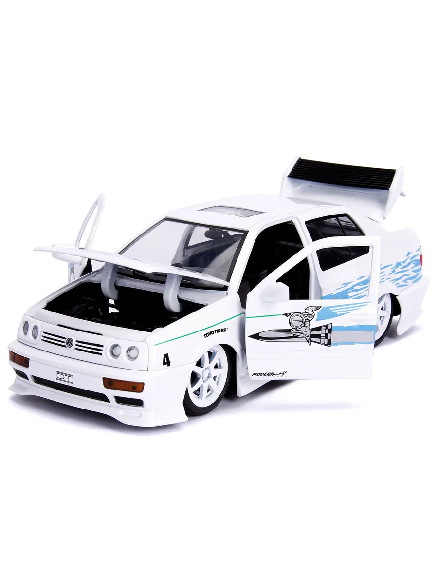 Модель машинки 1:24 Форсаж 1995 Volkswagen Jetta