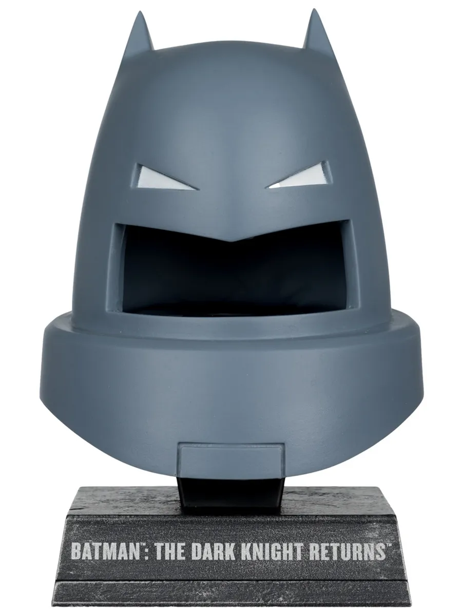 Маска Бэтмена 1:3 DC Armored Batman Cowl 18см